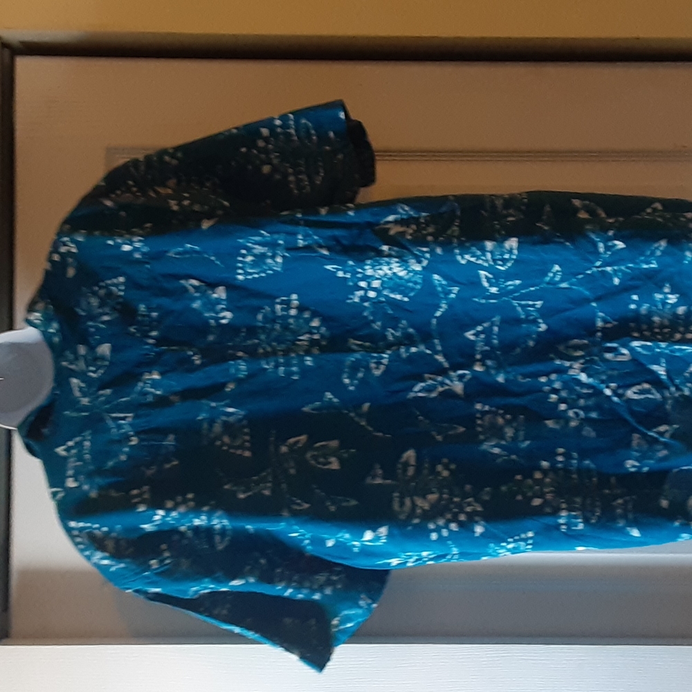 LUCKY BRAND BLUE AND WHITE BUTTON DOWN FRONT SHIRT, XL - Picture 2 of 10